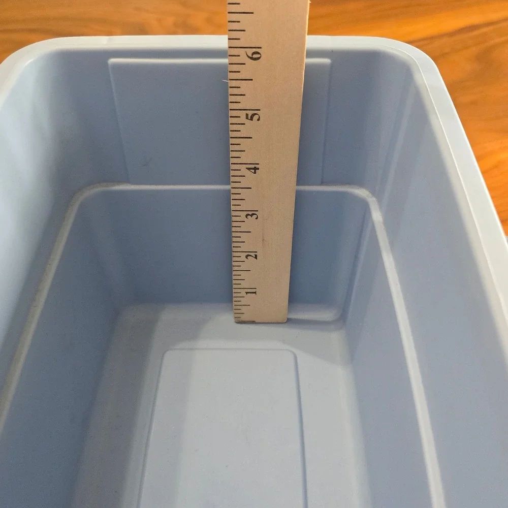 Rubbermaid Roughneck Storage Tote Small Plastic Bin Lid Blue 0475 4 Durable Home